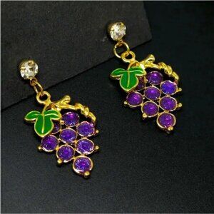 NWT. Betsey Johnson Purple Enameled Rhinestone Grape Stud Earrings NWT.